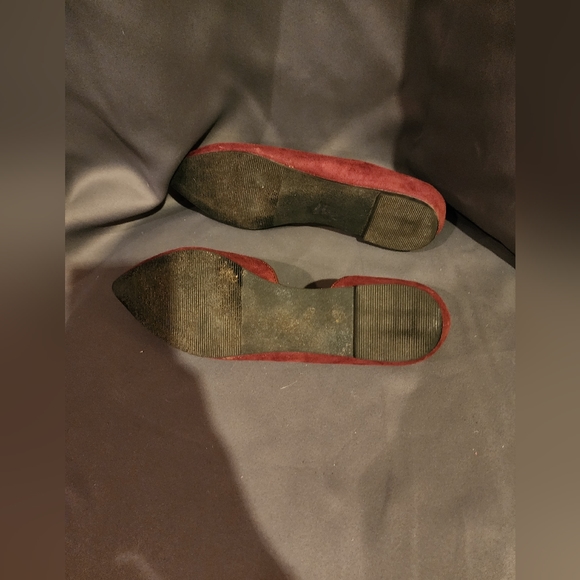 Just Fab Red Suede Flats - Picture 6 of 7